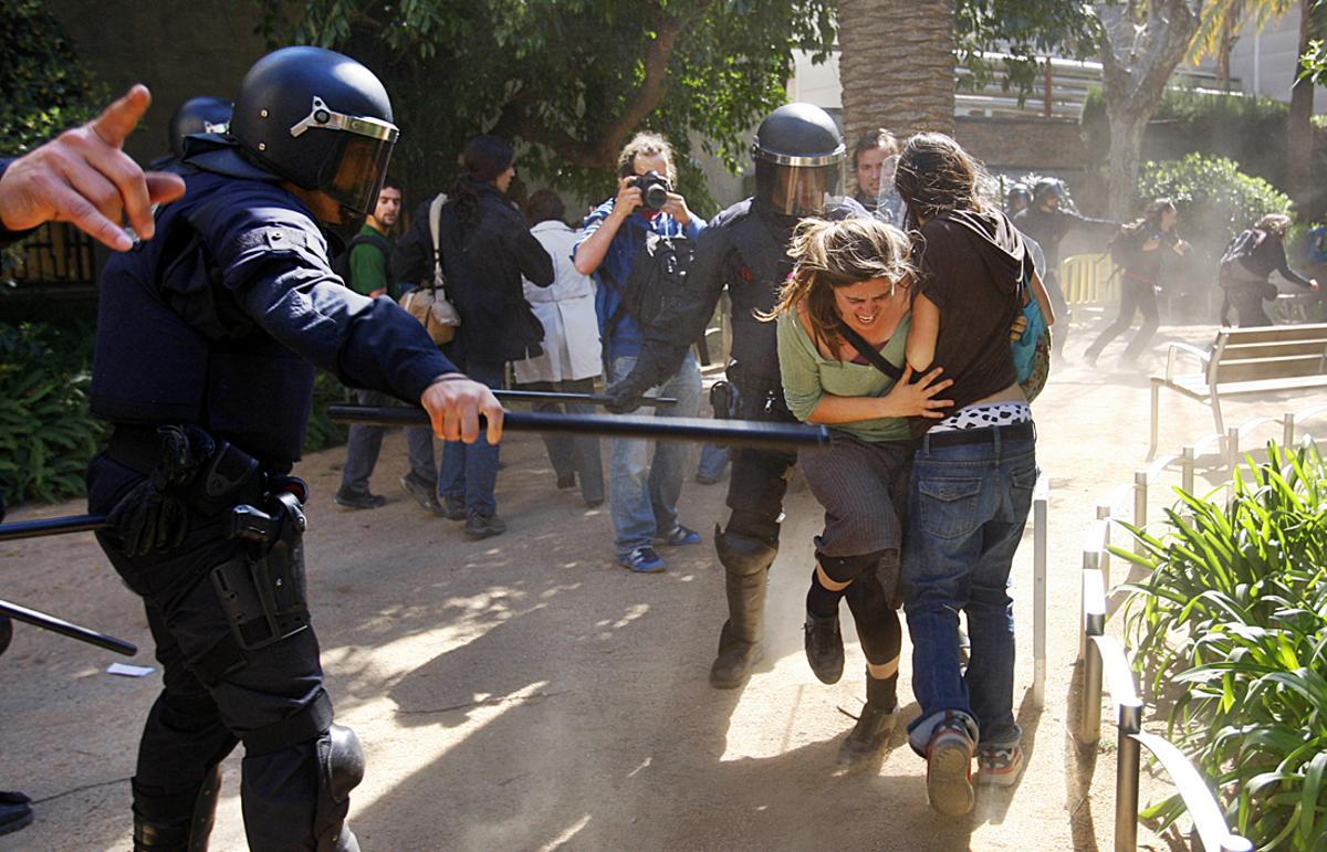 Porra Policía Disturbios