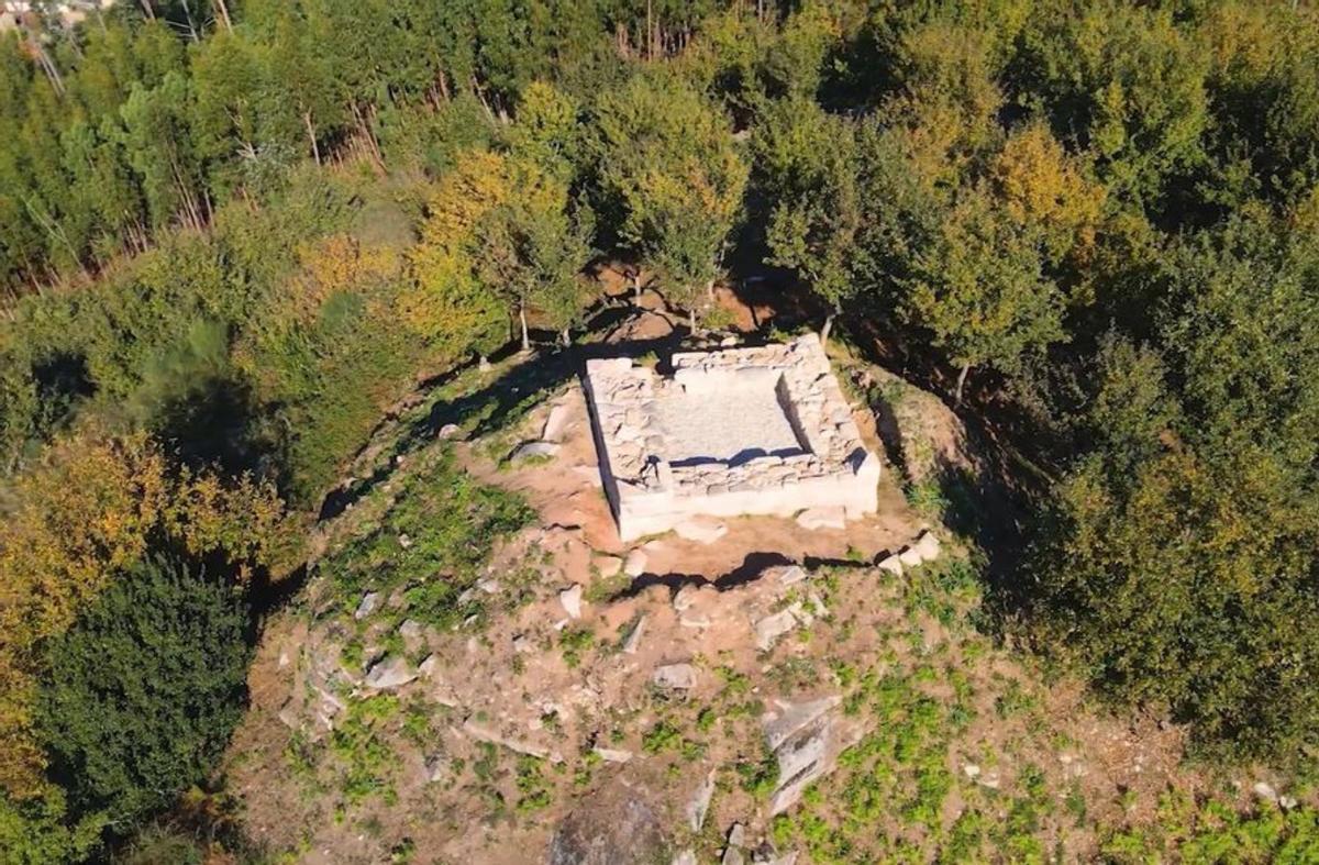 La excavación de A Torre de Meira localiza una pieza fálica, extraña en yacimientos medievales