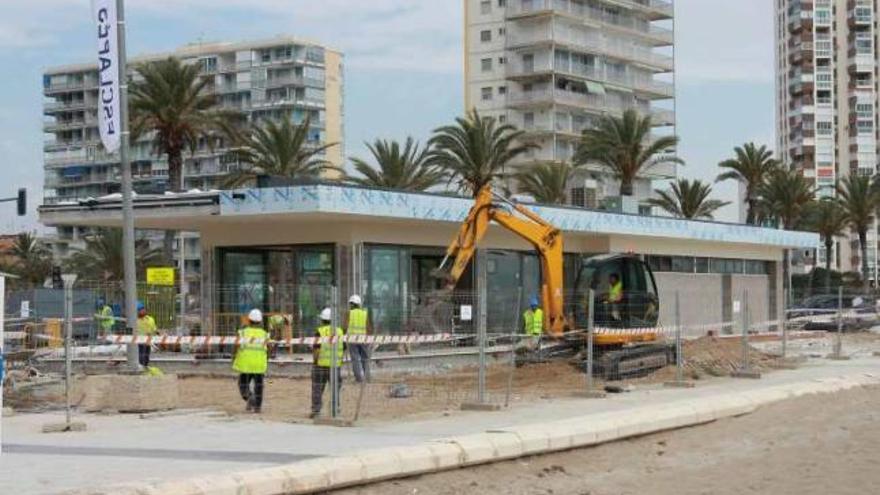 Imagen de los trabajos en el paseo de San Juan, ayer.