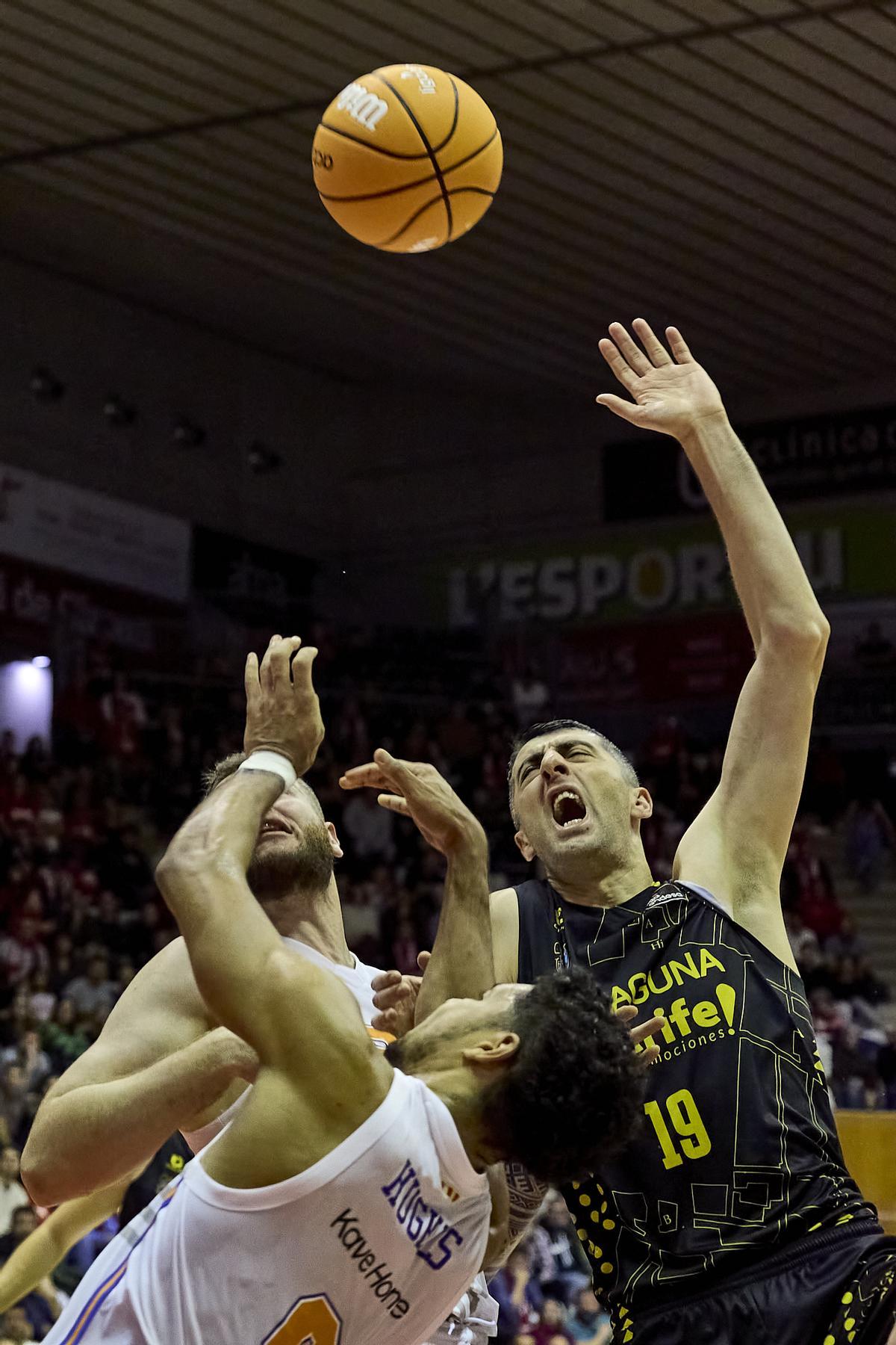 Basquet Girona - La Laguna Tenerife