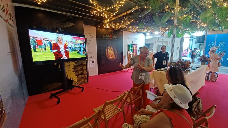 Llanera bate su récord de visitantes en el stand en la Feria de Muestras de Asturias, con 15.000 personas que pasaron por el espacio