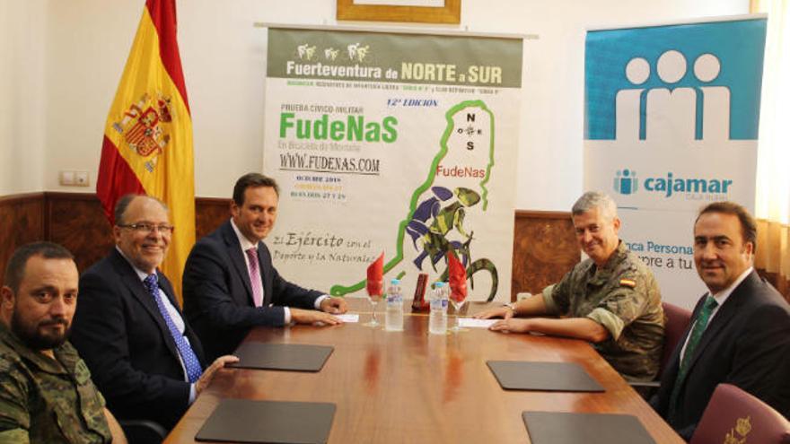 Cajamar patrocina la prueba ciclista cívico-militar FudeNaS