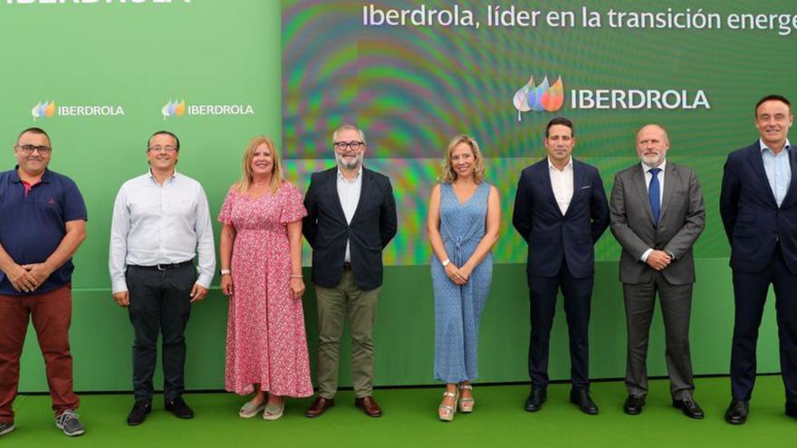 La empresa energética vasca compra a cuarenta firmas asturianas equipamientos para renovables