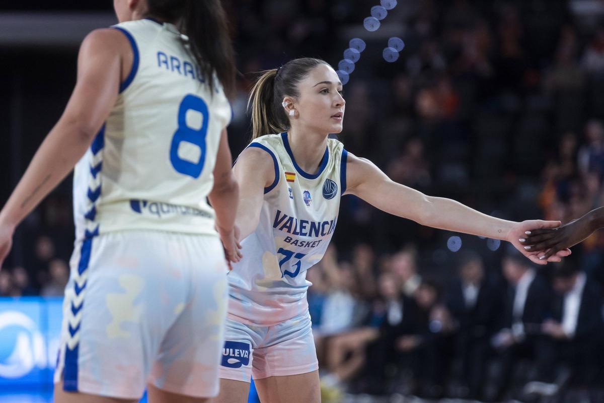 Marta Llompart, en su debut en la Euroleague Women.