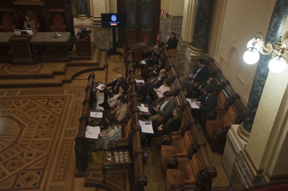 Marea y PP cargan contra el "catastrazo" del Ayuntamiento.