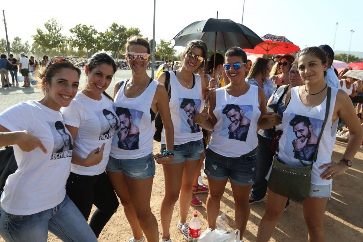 Colas en El Arenal para el concierto de Ricky Martin