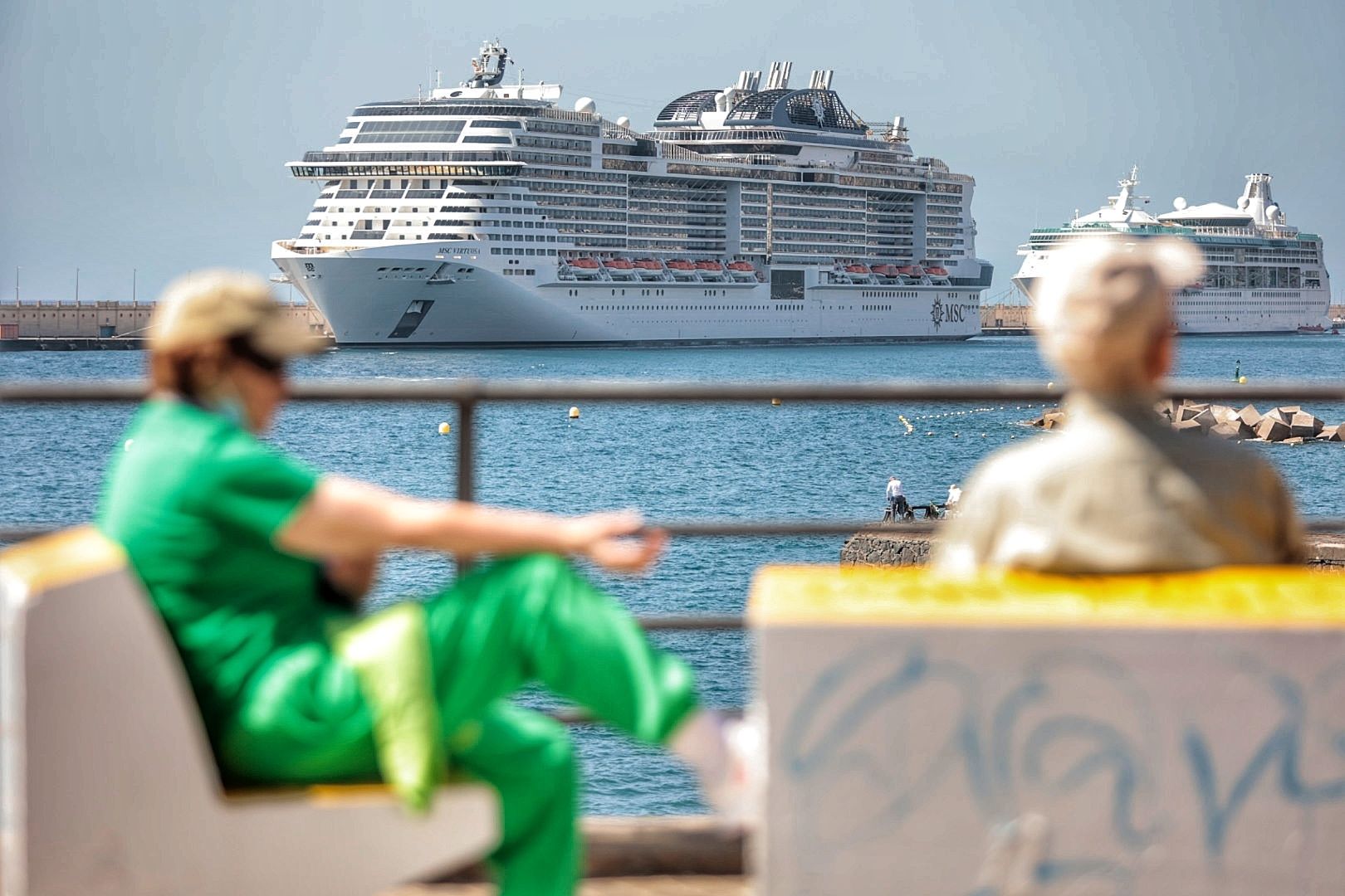 Crucero MSC Victoria en puerto de Santa Cruz de Tenerife