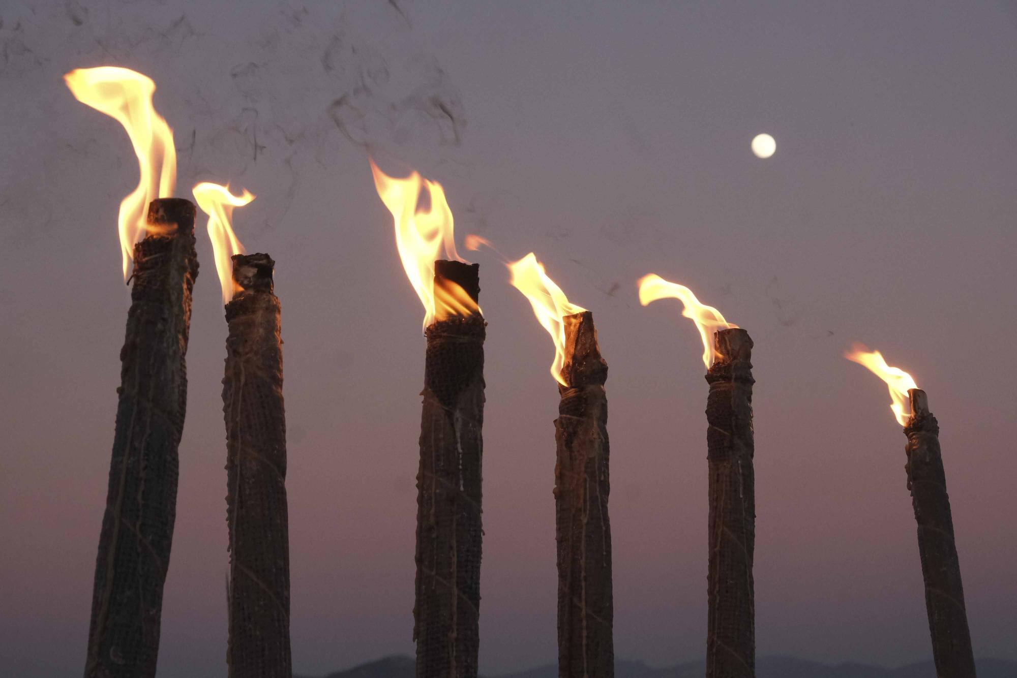 La Bajada de las Antorchas del monte Bolón de Elda