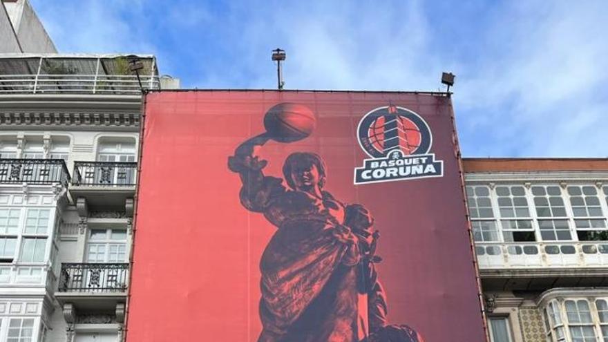 Anuncio de la campaña en la plaza de Lugo. |  // L. O.