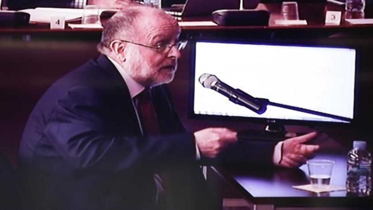 Àngel Colom, durante su declaración judicial por el 'caso Palau', este lunes, 10 de abril.