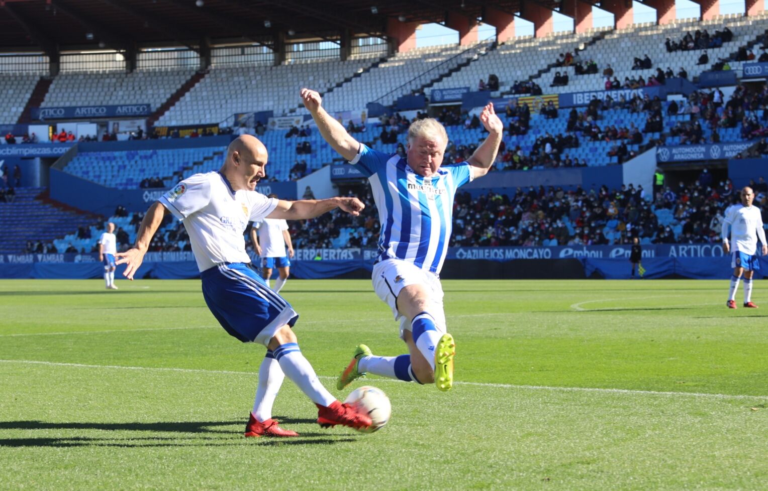 FOTOGALERÍA | El partido de Aspanoa vuelve a poblar La Romareda