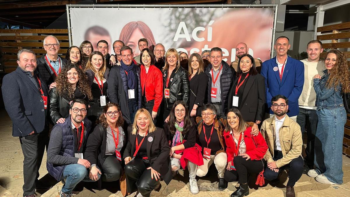 La delegación de la Costera-Canal en el Congreso Extraordinario del PSPV, celebrado en Benicàssim.