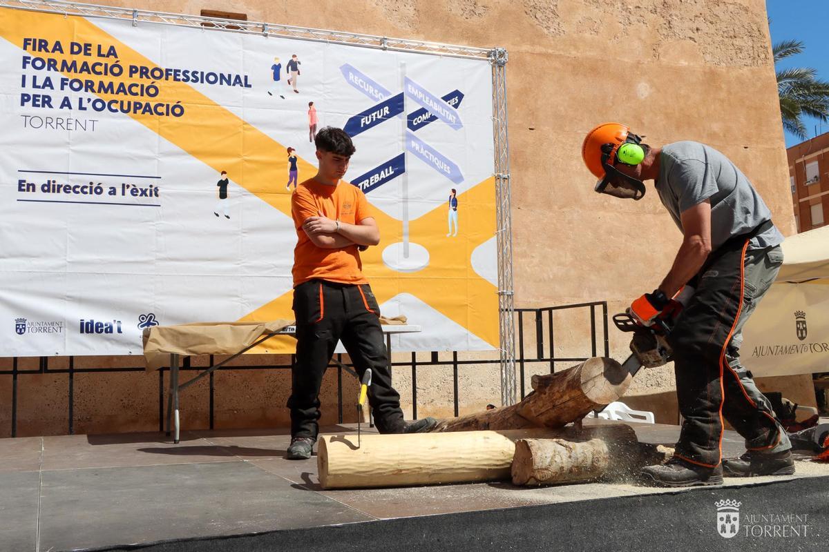 Demostración en la feria de FP de Torrent.