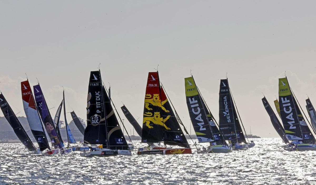 Vigo despide a La Solitaire du Figaro Paprec