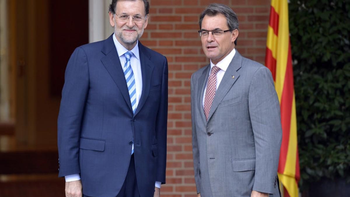 Mariano Rajoy y Artur Mas, durante su encuentro en la Moncloa en septiembre del 2012. JULIO CARBÓ