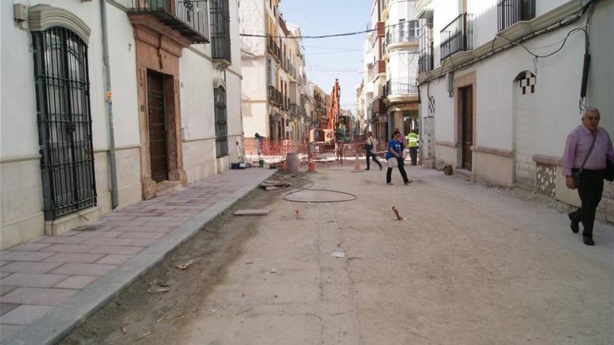 Rompen sin permiso el hormigón de la calle San Pedro para el gas