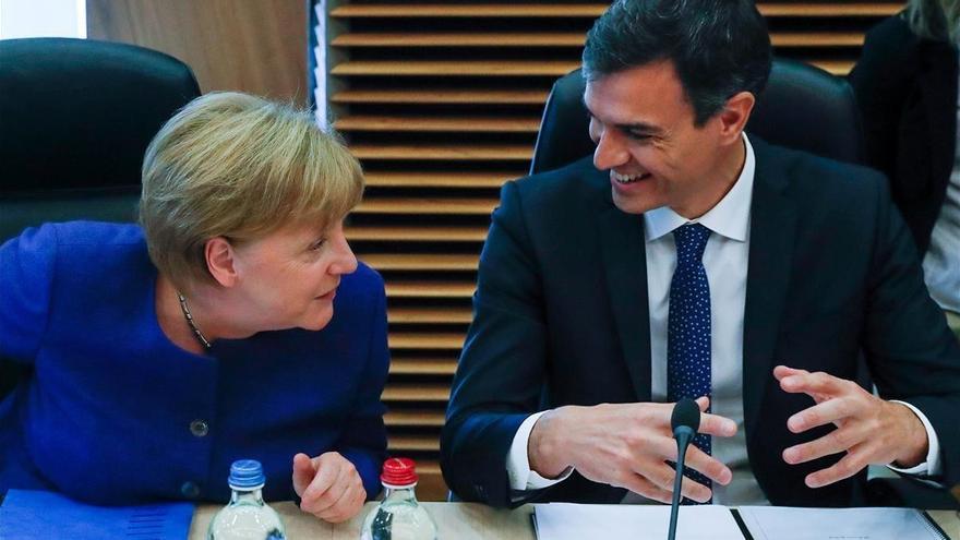 Sánchez y Merkel se alinean frente a Italia