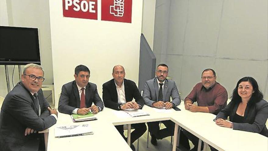 El PSOE demanda a Madrid que amplíe la autonomía municipal