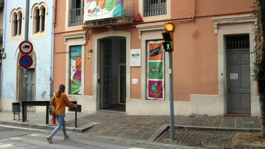 L&#039;entrada a l&#039;escola del Mare del Diví Pastor d&#039;Igualada