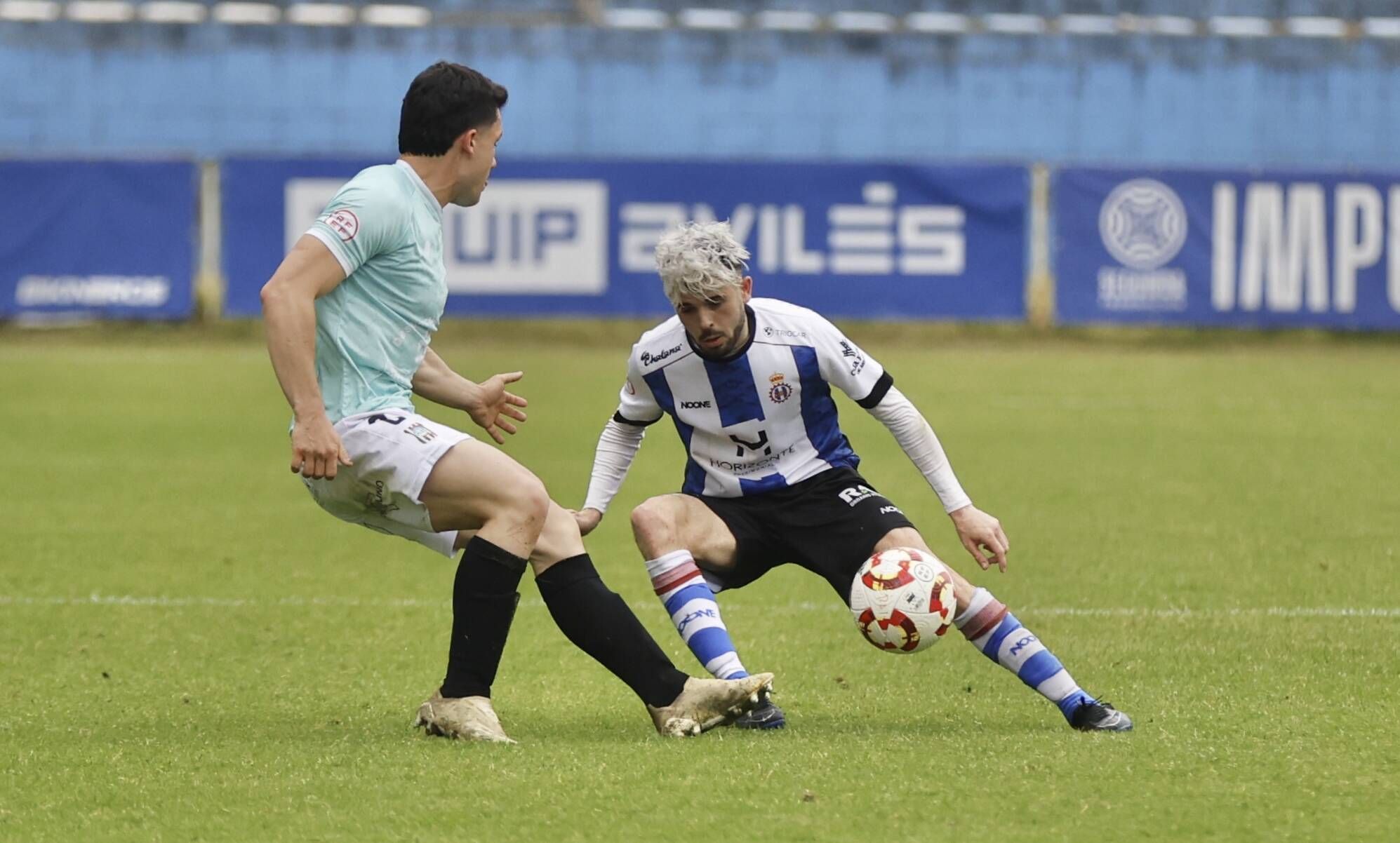 EN IMÁGENES: Así fue la victoria de infarto del Avilés ante el Escobedo (4-3)