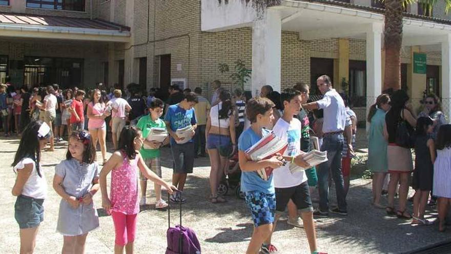 Más de 140.000 vueltas al cole en Extremadura