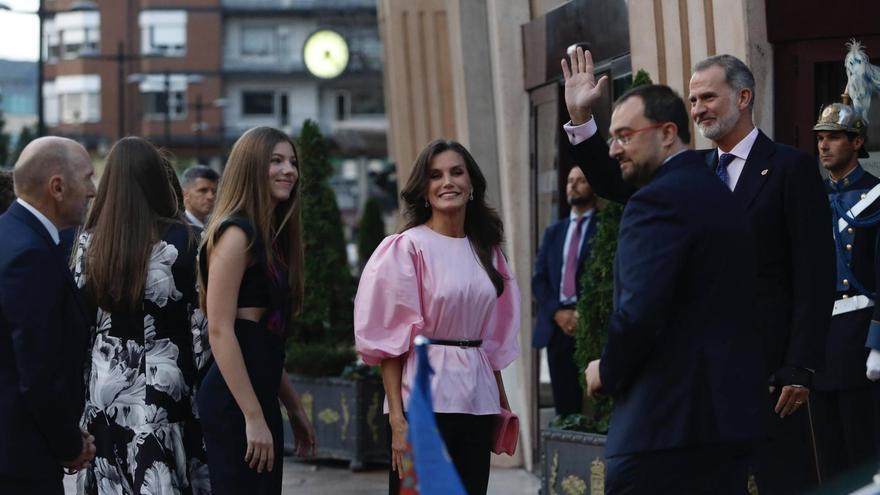 La Familia Real asiste en Oviedo al concierto de los Premios Princesa de Asturias