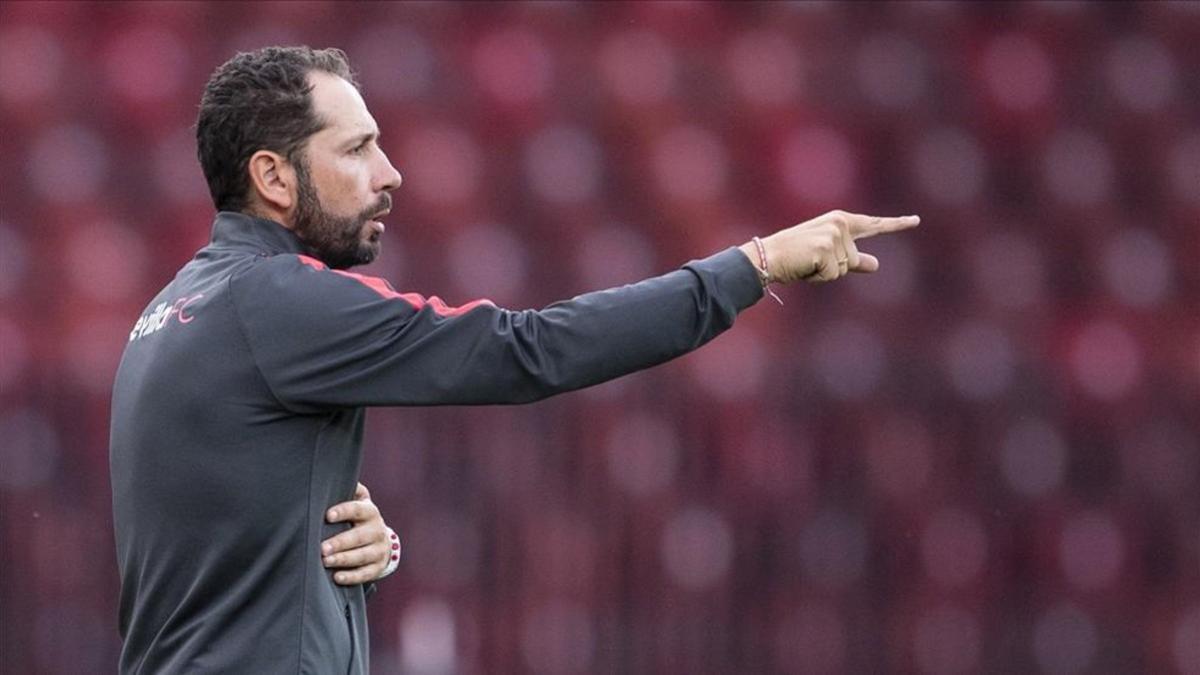 Pablo Machín durante el amistoso frente al Benfica