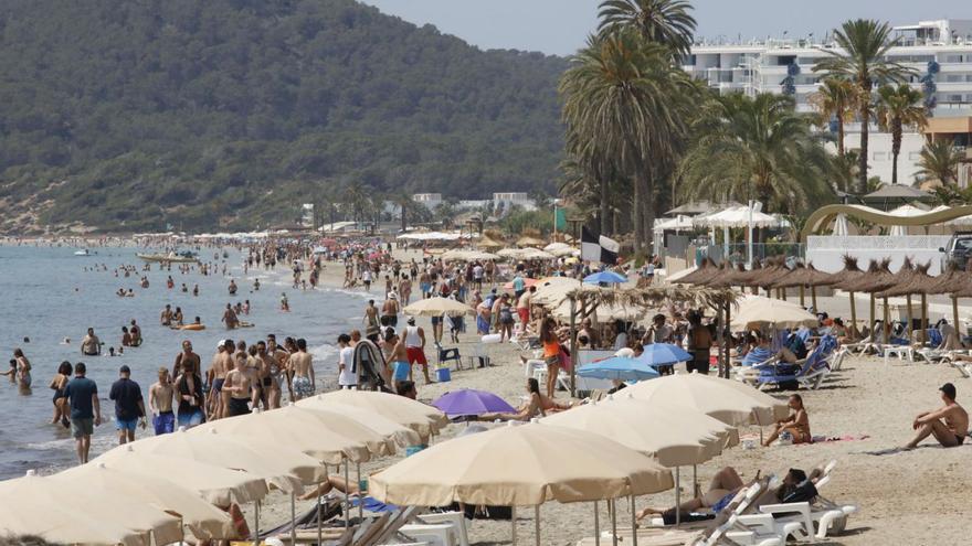 Los hoteleros de Ibiza y Formentera, pendientes de la segunda quincena de agosto tras un julio «bueno»