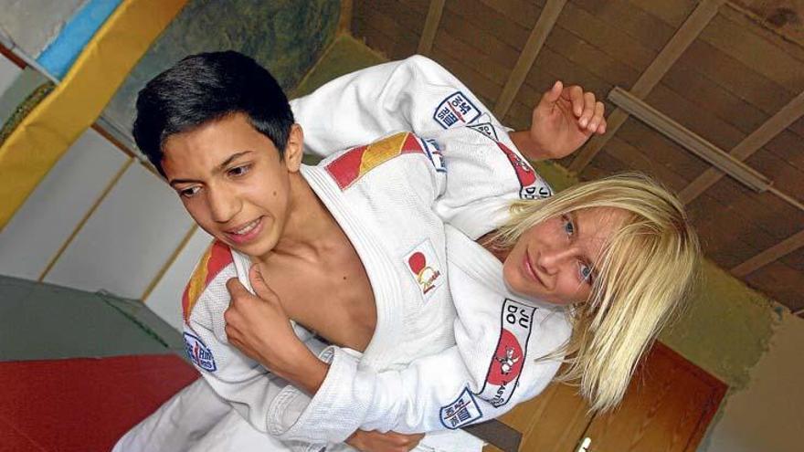 Ben und NIki (re.), zwei mallorquinische Judo-Talente auf einem Archivbild von 2012.