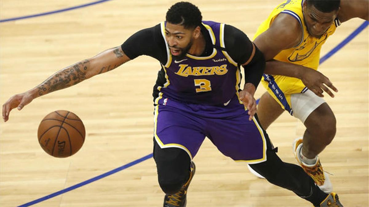 Anthony Davis guía a unos Lakers sin Lebron