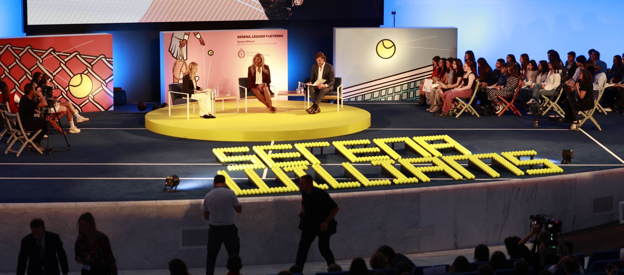 EN IMÁGENES: Encuentro de niños con Serena Williams en el Calatrava de Oviedo