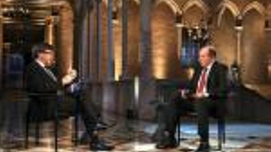 Carles Puigdemont, entrevistat pel director de TV3, Vicent Sanchis.