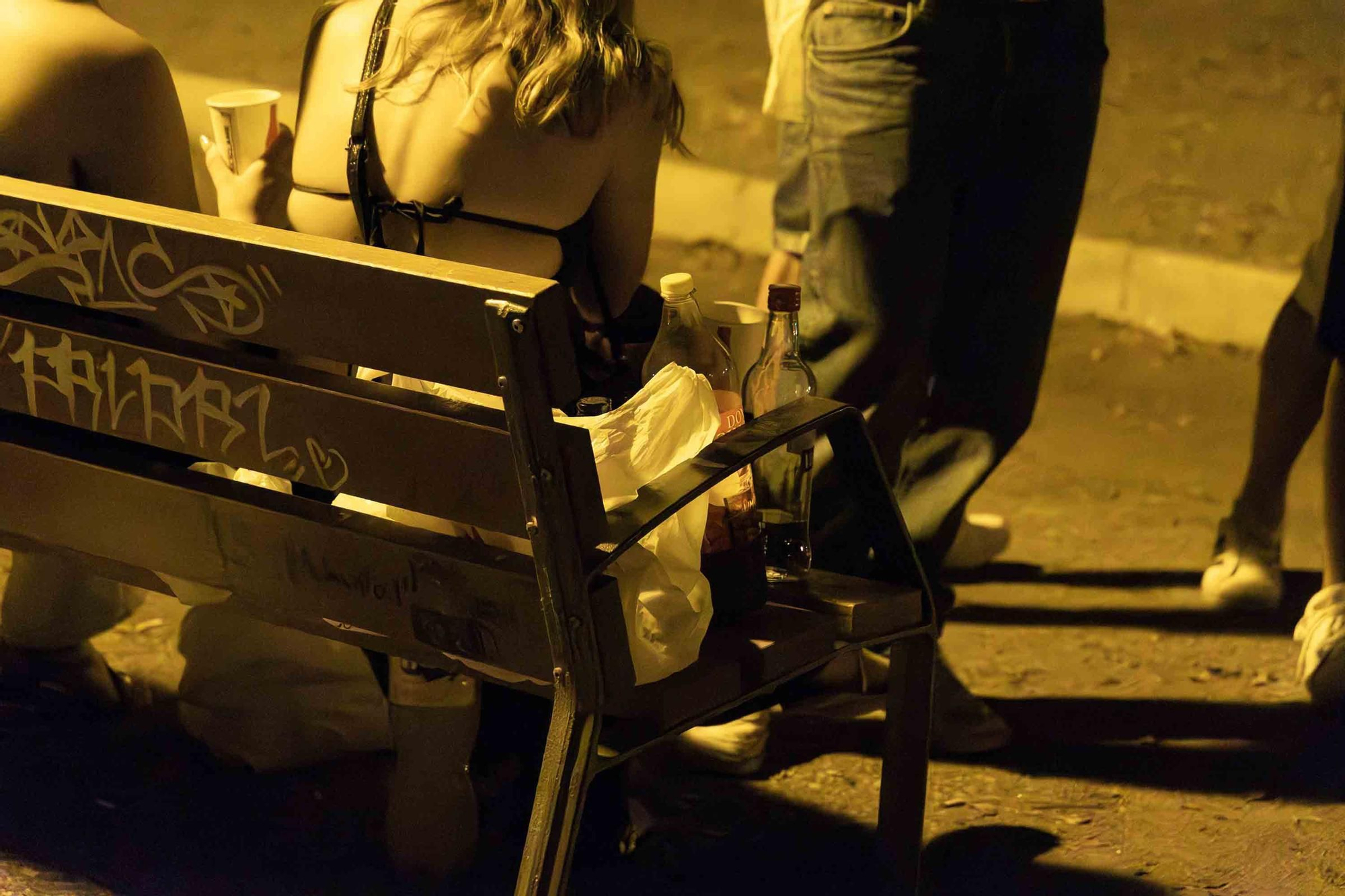 Los martes de ellas’ en la playa de San Juan: la nueva excusa para el botellón