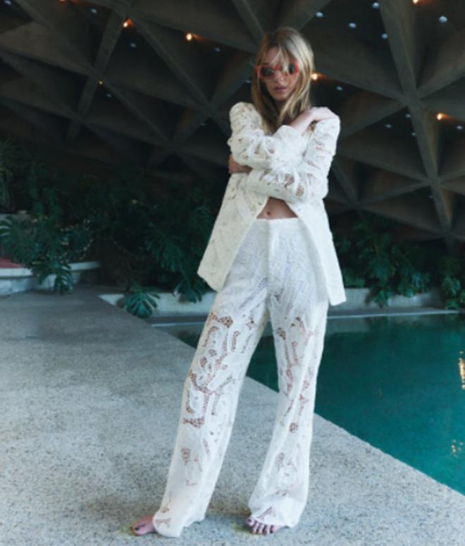 Pantalón largo blanco de encaje de Zara