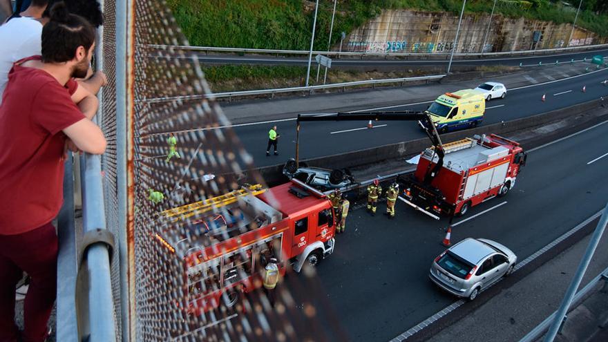 Imagen del trágico accidente en la AP-9. // A. Pinacho