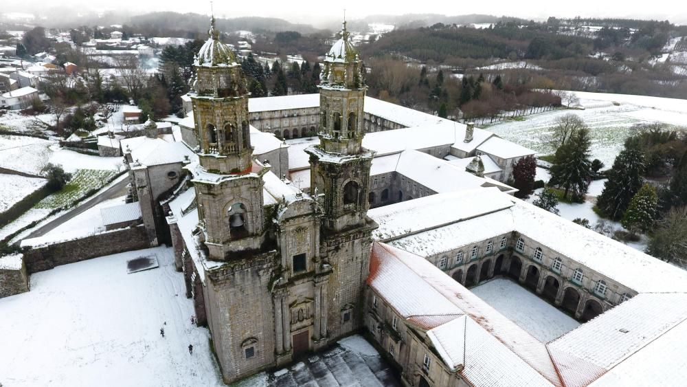 La nieve llega a la montaña de A Coruña