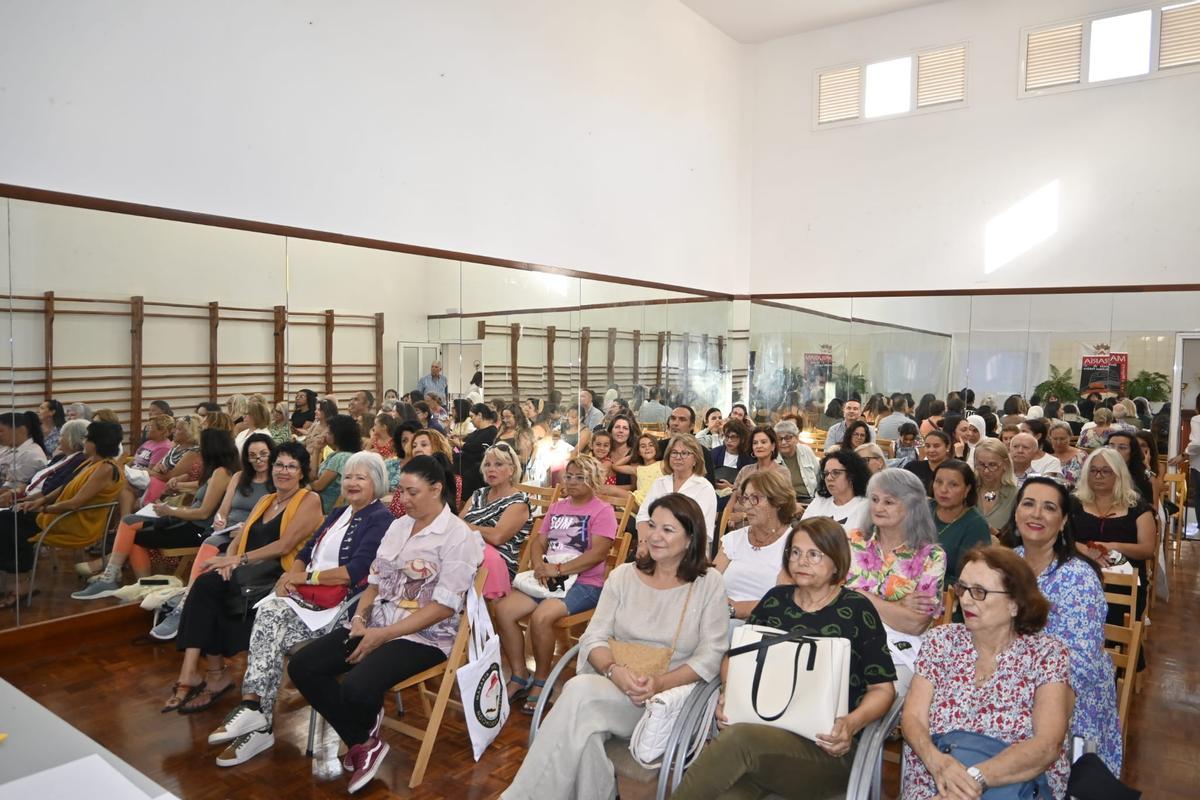 Mararía nombra a socias de honor a Hilda Betancort, Juana de La Cruz y Pilar Poveda