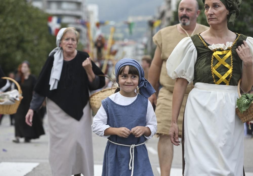 Desfile del Día de América en Asturias dentro de las fiestas de San Mateo de Oviedo