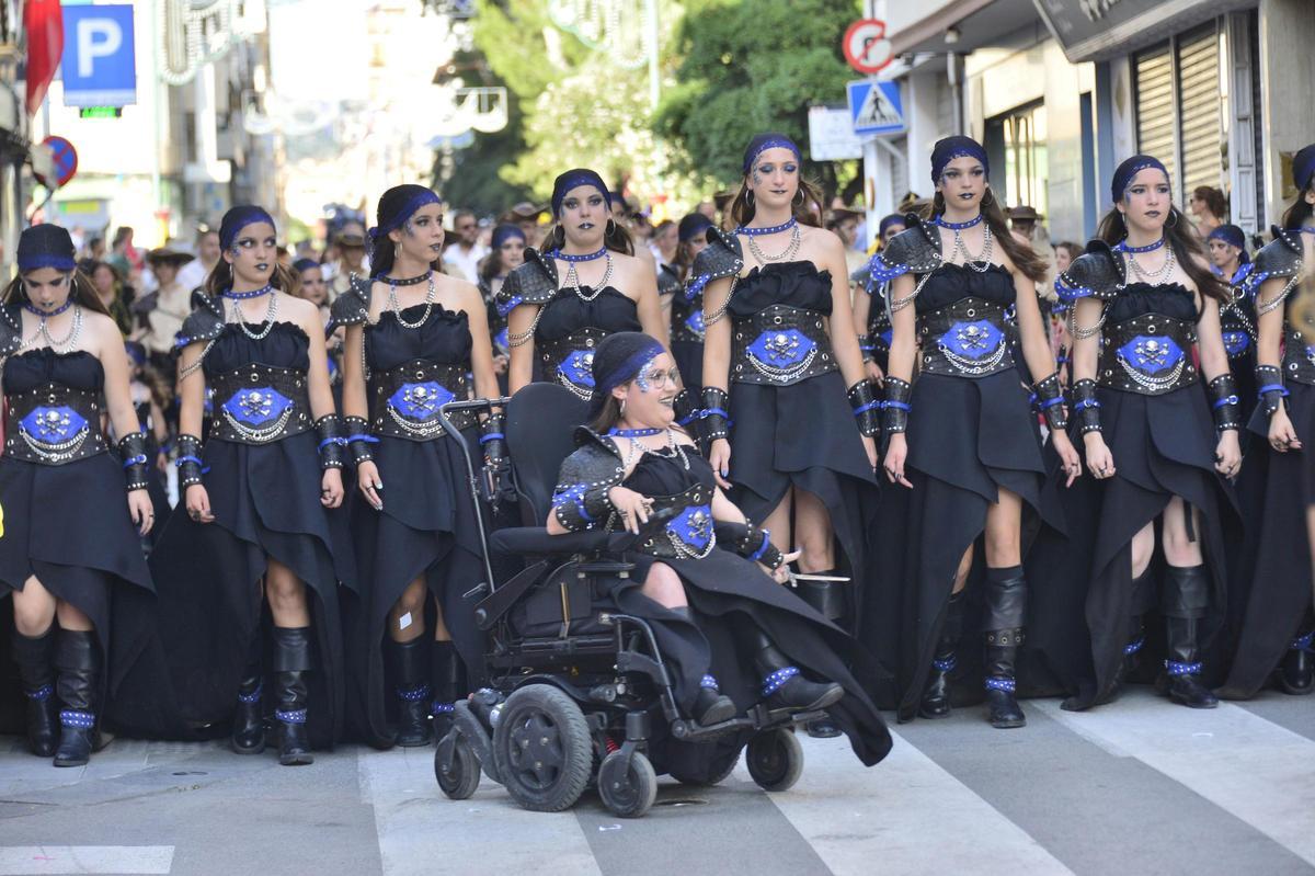 Un espectacular desfile infantil recorre las calles Un espectacular desfile infantil recorre las calles