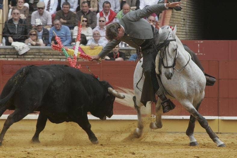 El Cordobés corta dos orejas en su vuelta a los Califas