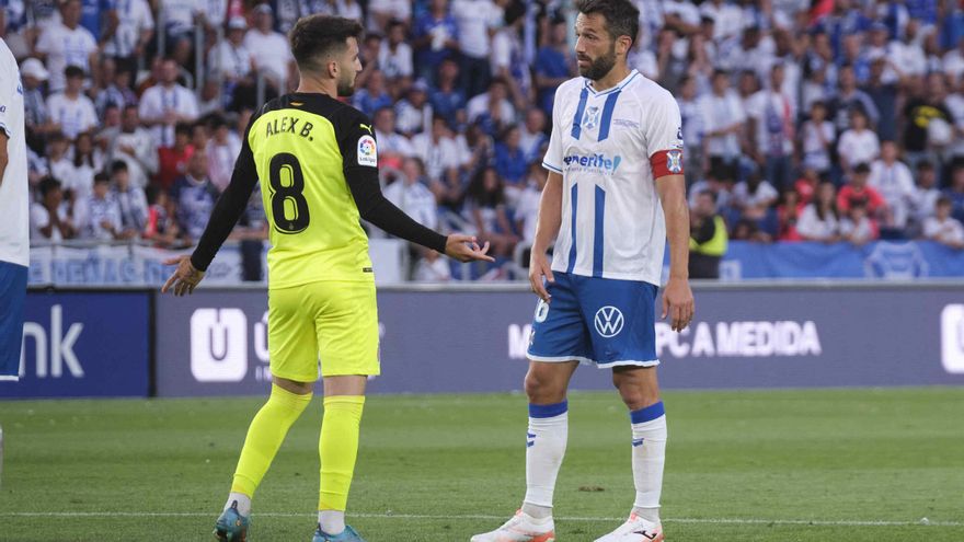 Un jugador del Girona envía un mensaje al Tenerife al estilo de Jonathan Viera