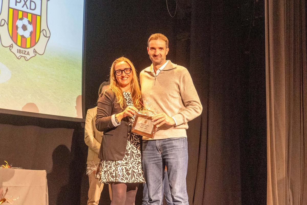 La Peña Deportiva celebra sus 90 años de historia con una emotiva gala llena de reconocimientos La Peña Deportiva celebra sus 90 años de historia con una emotiva gala llena de reconocimientos