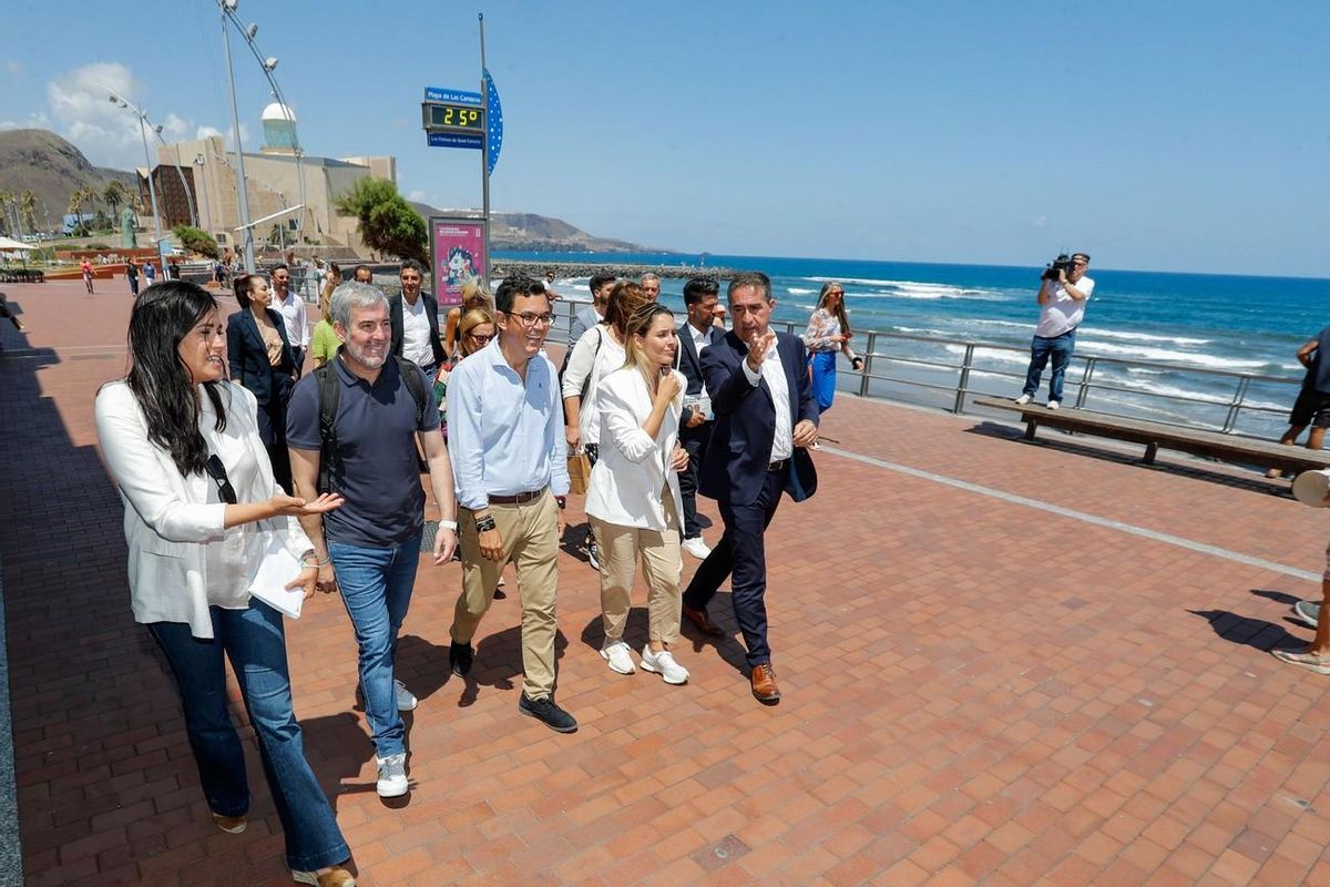 Fernando Clavijo cierra una campaña de propuestas para ratificar que Coalición Canaria &quot;es el cambio&quot;.