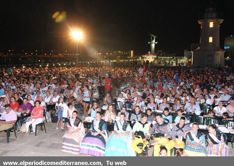 Cena de peñas y encierro infantil