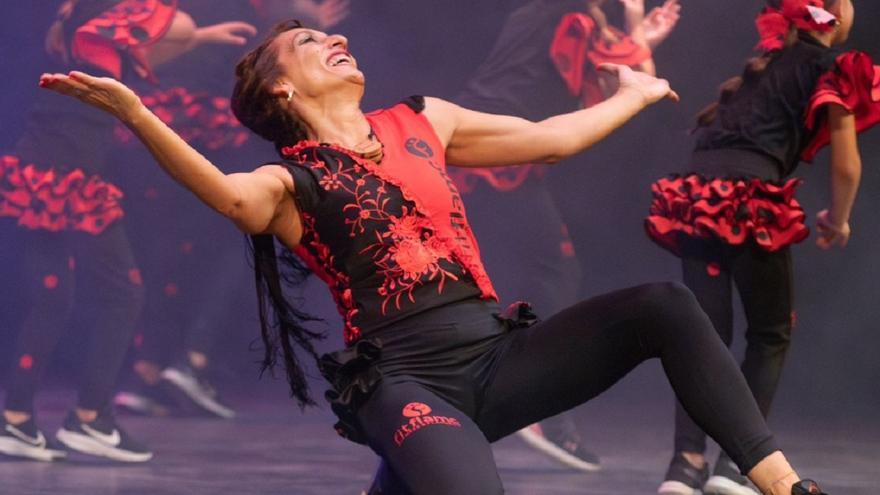 El Teatro Góngora cuelga el cartel de no hay billetes con 'Hoy bailo por ti'