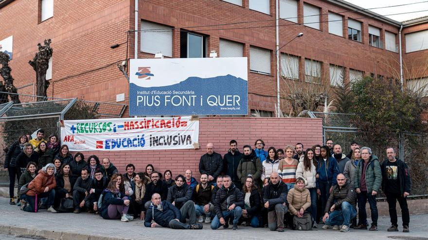 Professors i familiars d’alumnes del Pius Font i Quer de Manresa es manifestaran contra la massificació del centre