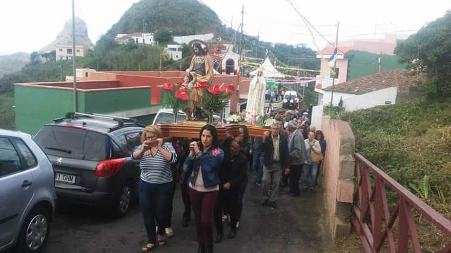 Procesión de las fiestas en honor a San José, en Taborno.