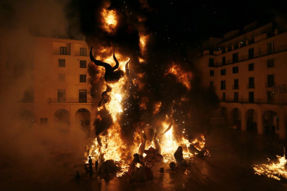 NIT DE LA CREMÀ