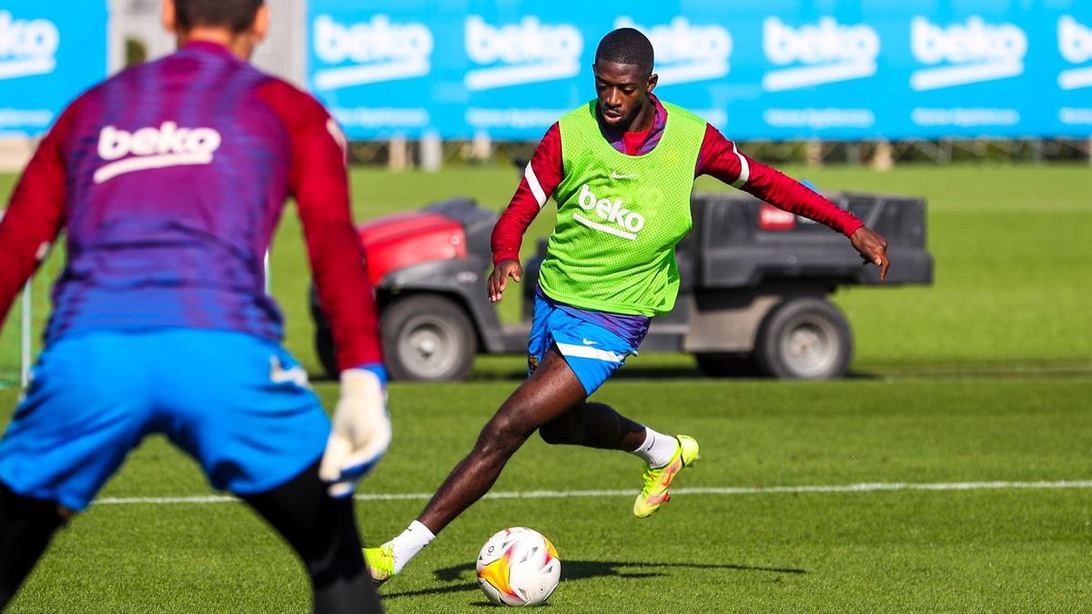 Ousmane Dembelé durante un entrenamiento con el FC Barcelona.