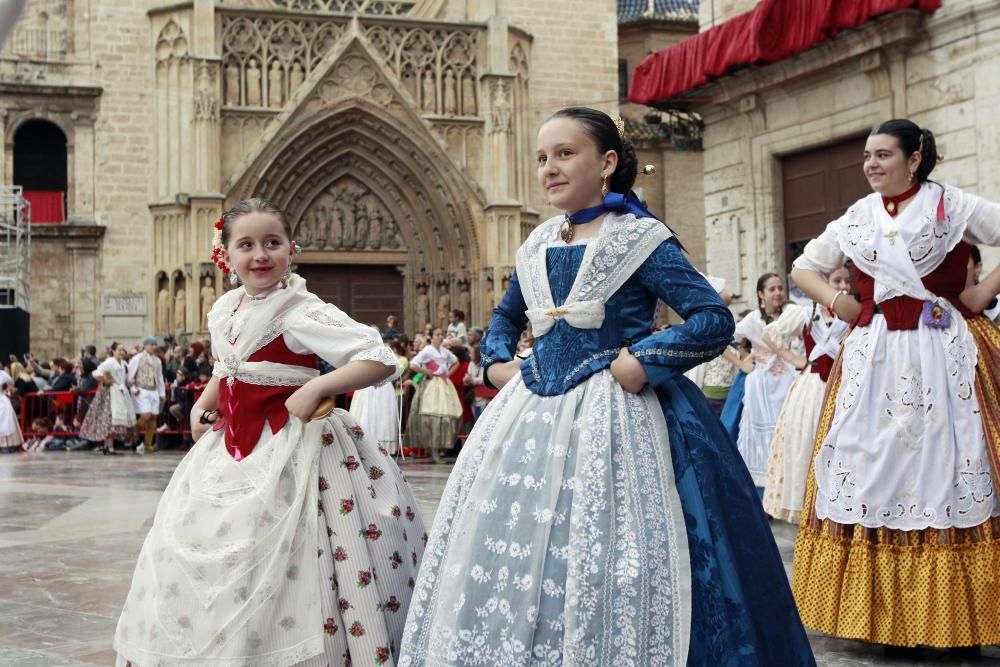 Dansà infantil a la Virgen